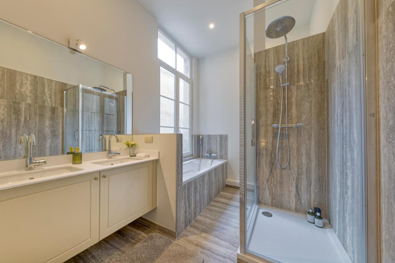 Appartement Dans L'Hypercentre บรัสเซลส์ ภายนอก รูปภาพ